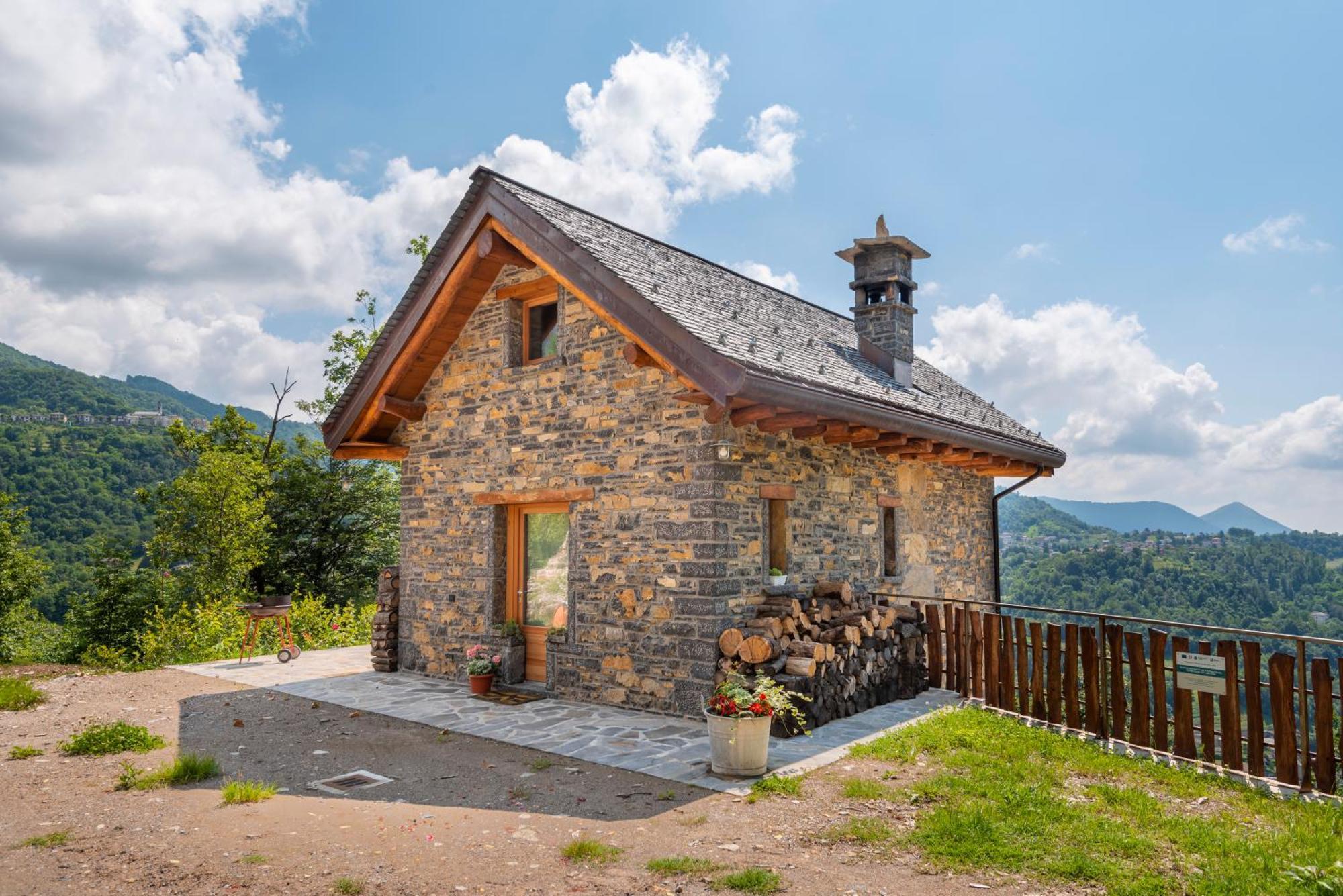 La Torre Del Manghen: Agri-Alloggio Indipendente Rota d'Imagna Exterior foto